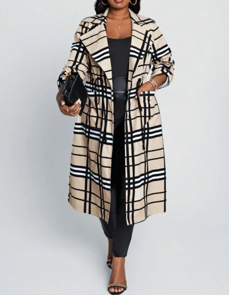 Long lightweight coat with drawstring at the waist