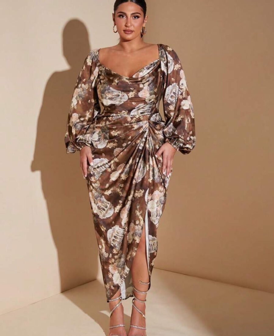 Plus-size angel floral pattern, neckline, draped scoop neck, puff sleeves, side slit, loose satin dress.